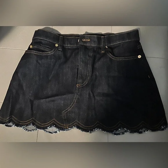 Red Valentino Scalloped hem denim mini skirt size 40 - Picture 4 of 6